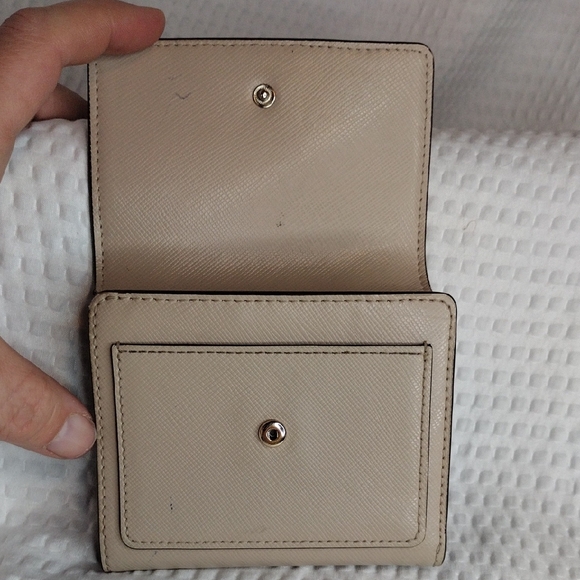 Kate Spade Mila Trifold Taupe Safiano Leather Wallet - Picture 7 of 10